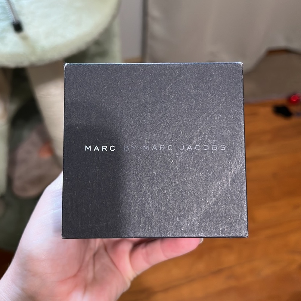 Marc Jacobs Watch - Picture 4 of 4